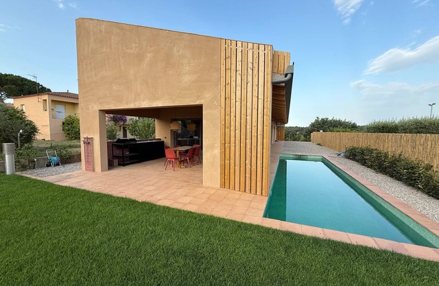 Empordà Soul, modern country house with pool