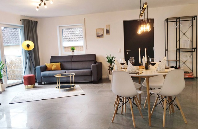 Empress Sisi: Central|Tub|Kitchen|Parking|Washer - Lucky Moment Apartments