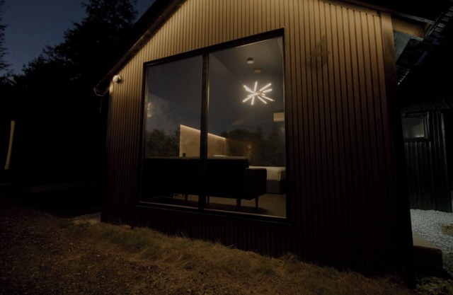 Emrose Luxury Cabins 15