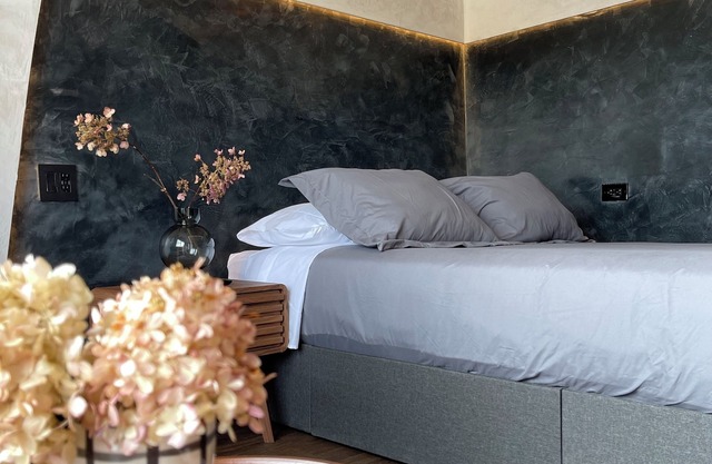Emrose Luxury Cabins