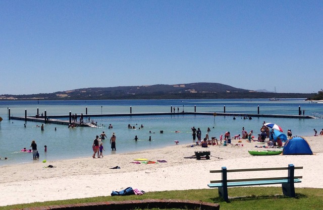 Emu Point Beach Cottage: Oyster Cottage - pet friendly accommodation