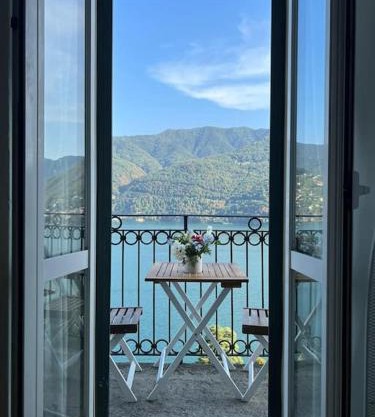 Emy House Charming Apt Stunning Views/Balcony
