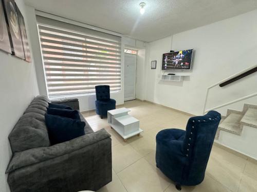 Encantadora Casa con Piscina Cerca a Ukumari, Villa Olimpica y Expofuturo