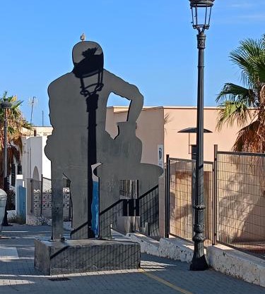 Encantadora casa-CUEVA en pleno barrio alfarero de Nijar