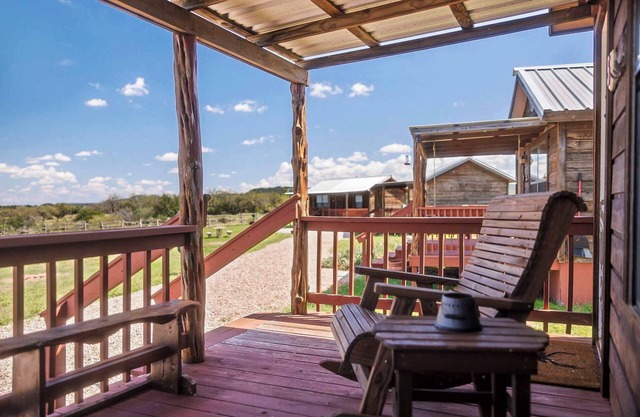 Enchanted Rockview Cabin 5 | 2 Queen beds