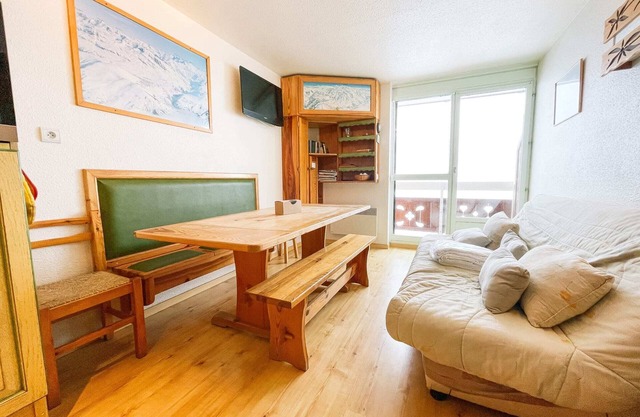 Enchanting 2-bedroom apartment in Huez with stunning views