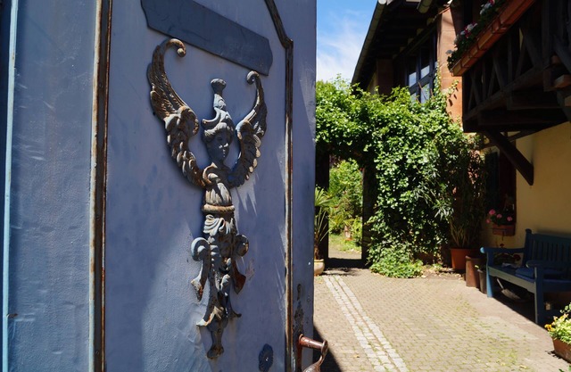 enchanting charm of earlier times with modern comfort
