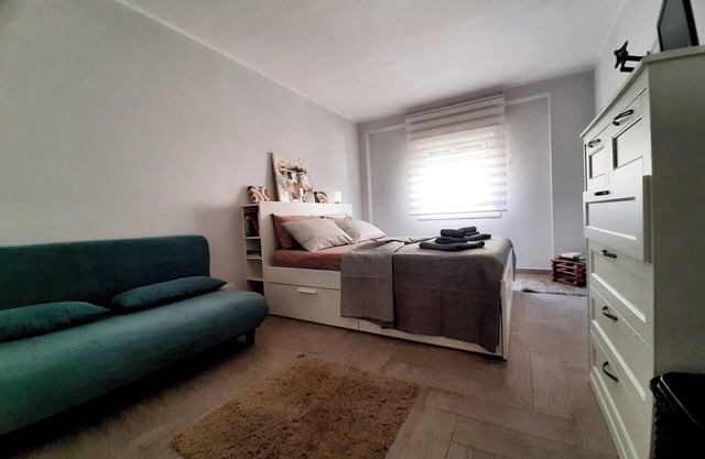 Enchanting Penthouse: Free WiFi, Double Terrace