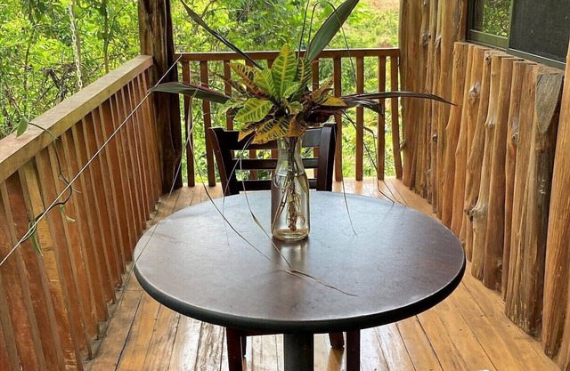 Enchanting Rustic Cabin in Sustainable Community