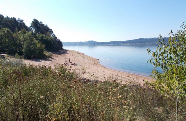 Enderndorf am See, peaceful location, garden overlooking the lake, bicycles, dog