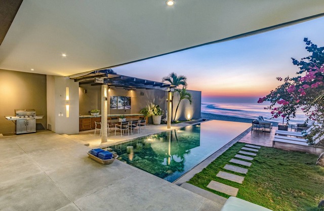 Endless Views | Beachfront Home + Infinity Pool