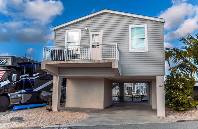 Endless Water Views - Venture Out 526