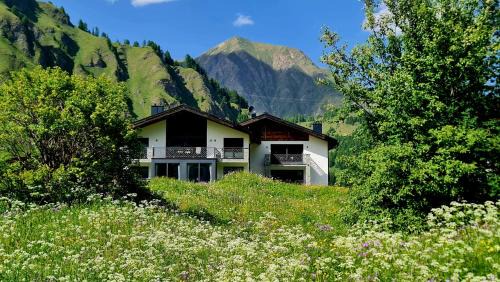 Engadin Lodge PREMIUM & PRIVATE