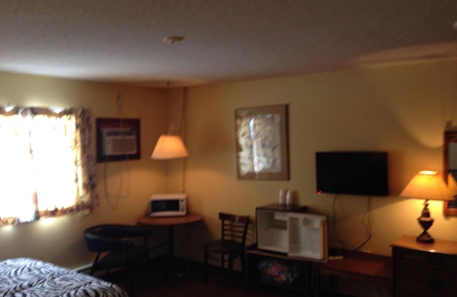 Englehart Inn