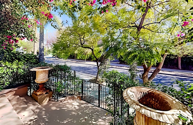 English Apartment | Posh Design by Brogan Lane | Walkable Hollywood Location