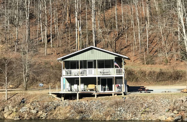 English River Cottage Tuckasegee River 15 minutes away from Cherokee