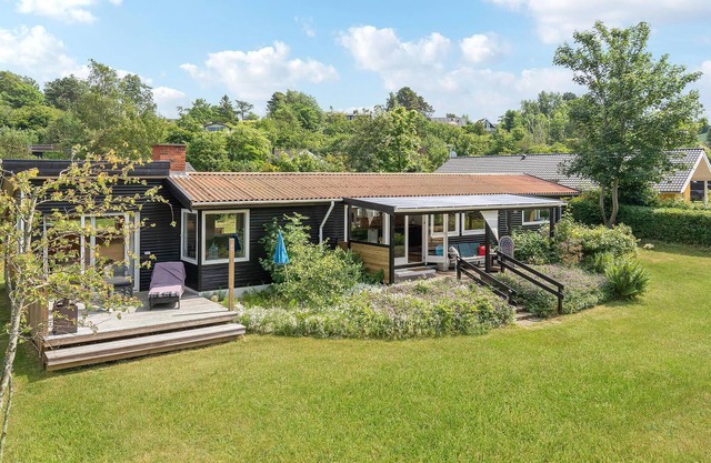 Enjoy a fantastic vacation with friends or family in this vacation home.