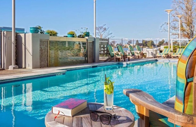 Enjoy a Hassle-Free Stay! Four Units, Waterfront Lagoon View, Outdoor Pool!
