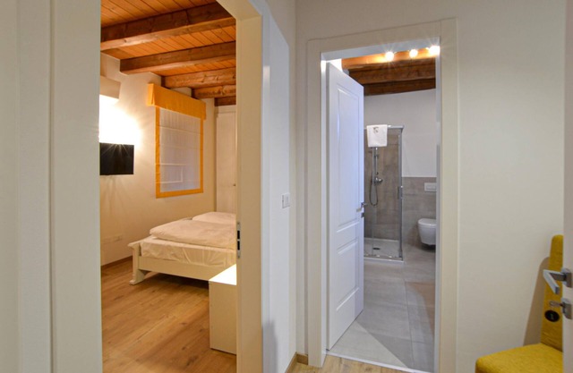 Enjoy a relaxing vacation in this welcoming and comfortable cottage.