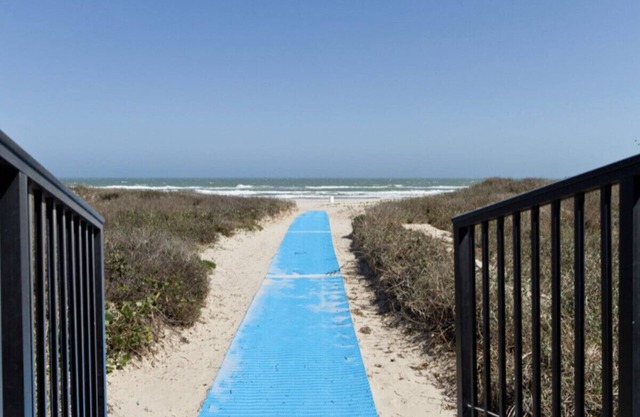 Enjoy Beautiful Condominium 3 Bedroom 2 Bathrooms Sunchase South Padre Island