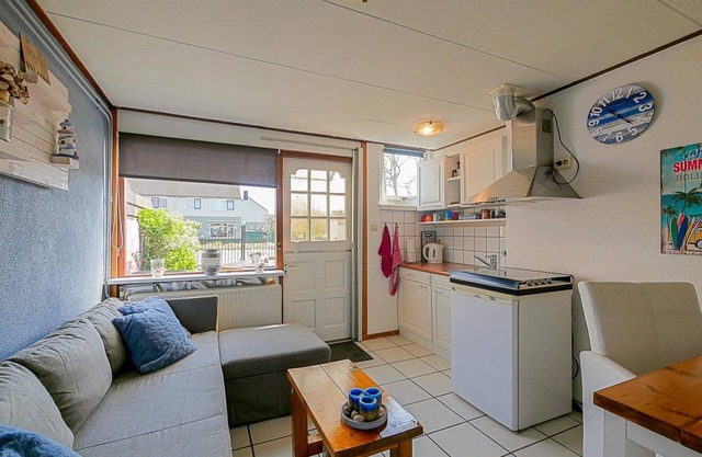 Enjoy compact and comfortable summer house Petite: a cozy holiday home close to the beach of Callantsoog