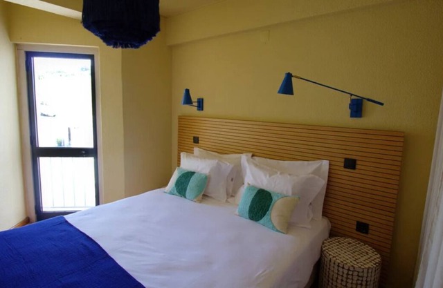Enjoy Enchanting Views of The Ocean!Beachfront Access, Pets Allowed, Sun Terrace
