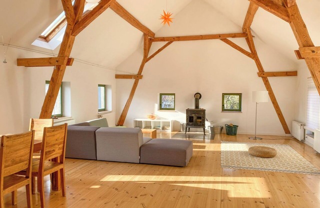 Enjoy nature in the countryside in a large cottage on the lake with beautiful garden