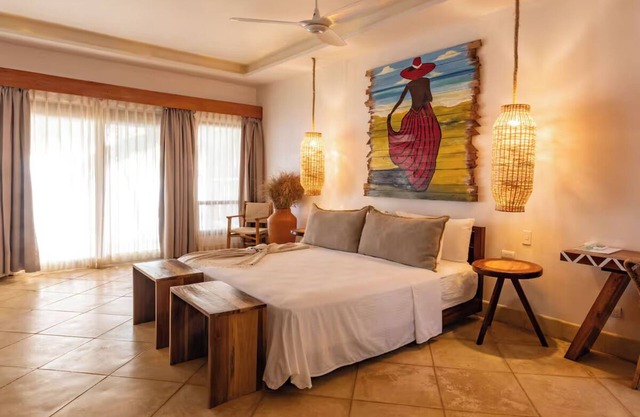 Enjoy Paradise Beach at Charming Tropical Villa in Little Corn Island, Pool