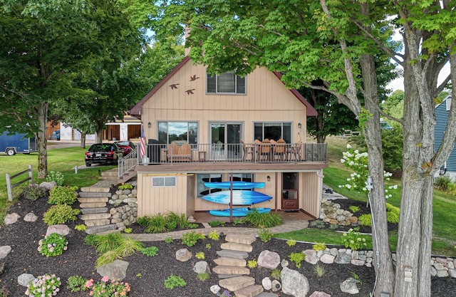 Enjoy the Best of Both Worlds on Beautiful Silver Lake