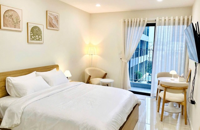 Enjoyable studio Lavida Serene, Comfy Bed - Near RMIT, SECC, Ho Chi Minh City
