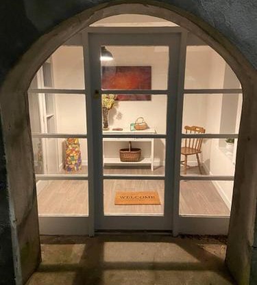 Enniskillen - TownHouse - Sleeps 6 - Parking