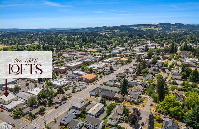 Entire 1888 Historic Loft – 3BR, 2.5BA Private Retreat in Downtown Newberg