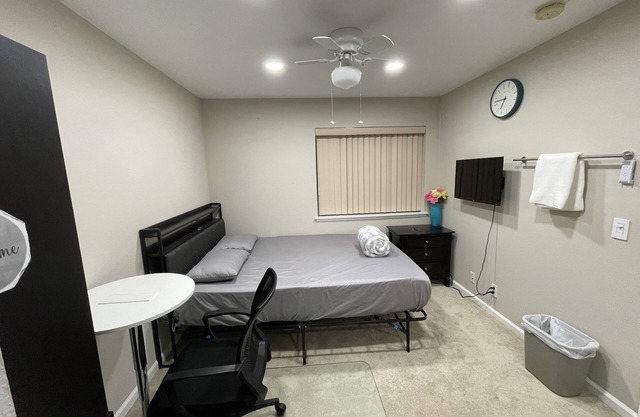 Entire 3bedroom 1 bath house for rent in San Jose.