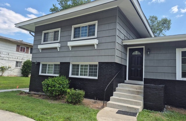 Entire 5 bedroom house near DC and Metro
