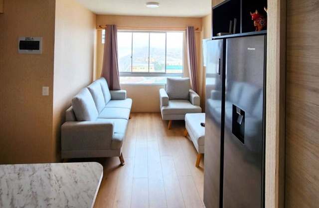 Entire Apartment - 20min from airport