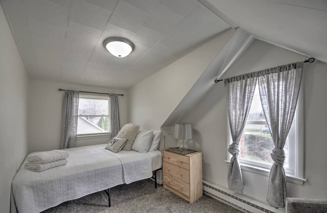 Entire Apartment Near Hospitals 80/94 B Richard Upstairs