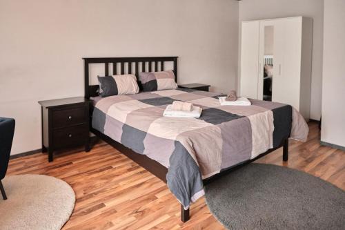 Entire Apartment, Neuss, Düsseldorf Messe