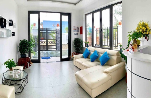 Entire Floor✯Big Patio✯Beach
