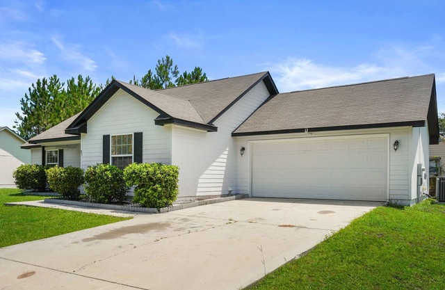 Entire home, Close to Kings Bay and Historic St Mary's