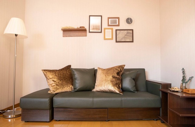 Entire house reserved3 minutes walk from the station5 minutes Namba trainDirect to KIX - MON Tianxia Chaya MIYAVI Resort/Osaka Ōsaka