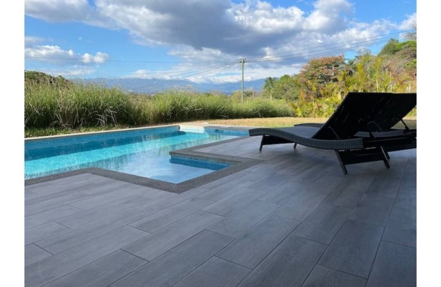 Entire house with pool in Roca verde gated Community