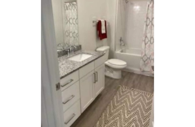 Entire Lovely 2 Bd With Pool & Treadmill