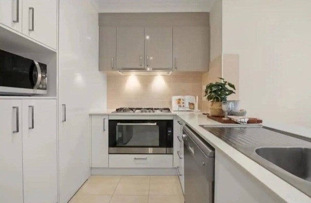 Entire Lovely House With 3 Bedrooms, Good Location