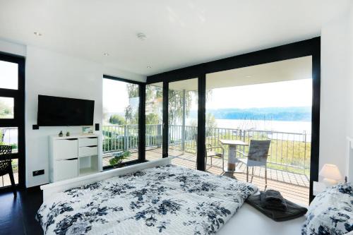 Entspannung mit Seeblick - ADAC Yacht