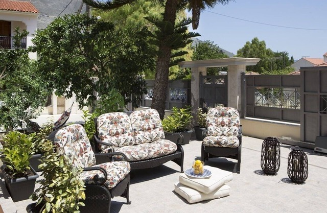 Epic Villa, Agia Efimia, Kefalonia, Walk to the Beach. Your home away from home