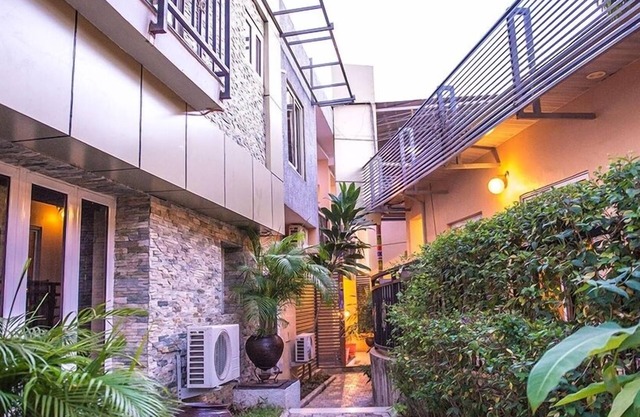 Epitome Hotel