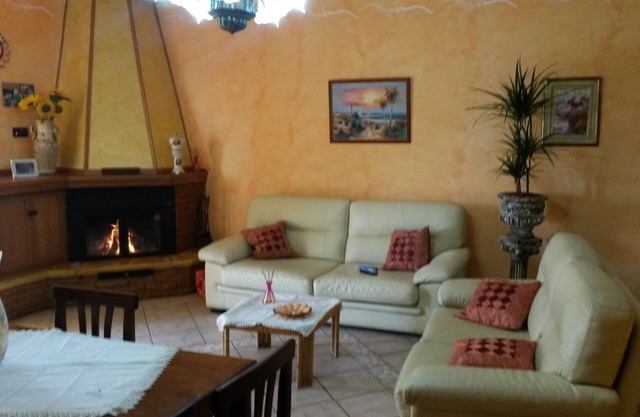 equipped and quiet house, with sea view Calabria Falerna