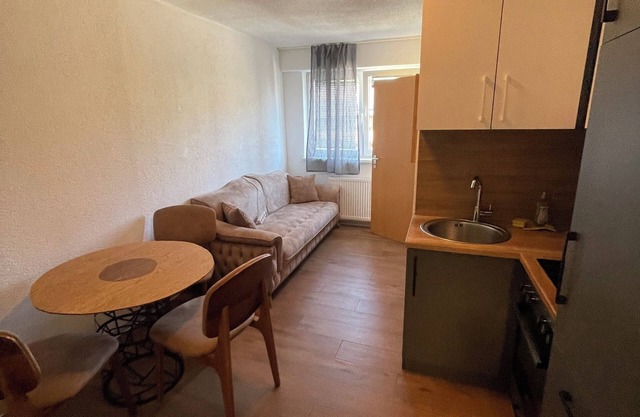 Era Home 8