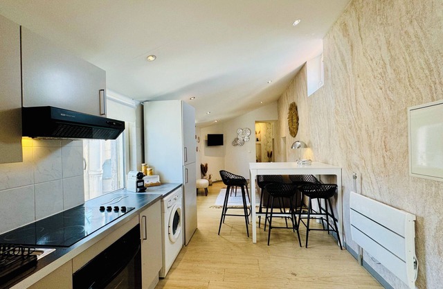 Erasmus Suite