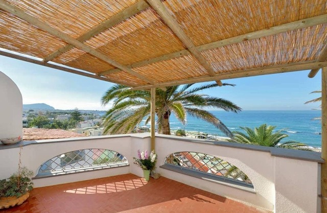 Eremo di Montevergine: Galatea, with private terrace and astonishing panoramic view